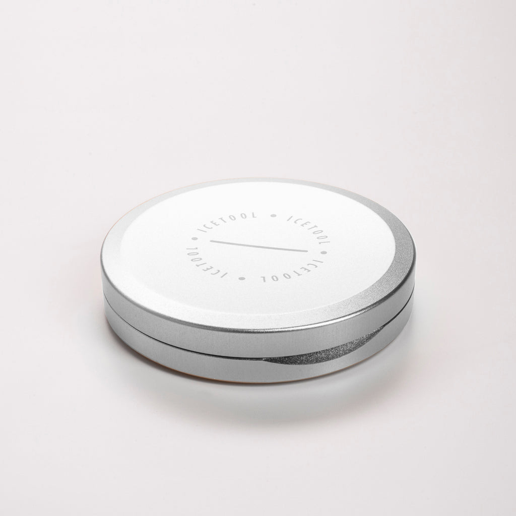 Icetool Slim Can for portion snus and nicotine pouches. Silver  color anodised aluminum.