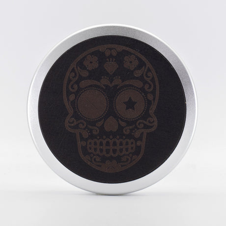 Icetool Tri Can Leatherface Sugar Skull Silver nicotine pouch case, front view of the skull artwork on black leather and silver aluminum body.